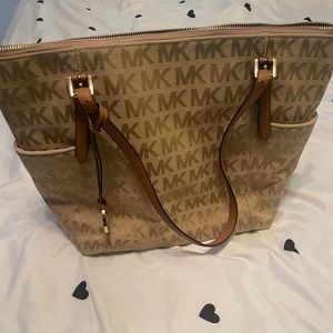 Michael Kors purse